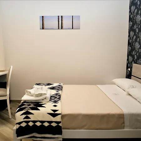 Hermes For Tourists 4*