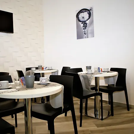 Hermes For Tourists 게스트하우스 나폴리