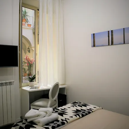 Hermes For Tourists 4* 나폴리