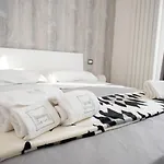 Affittacamere Hermes For Tourists 4*