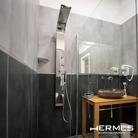 Hermes For Tourists 4*